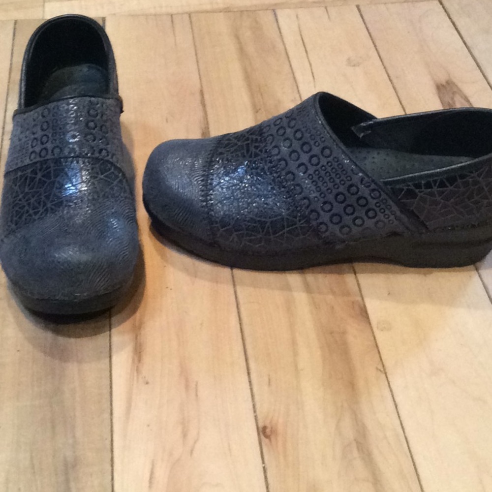 Sanita clogs